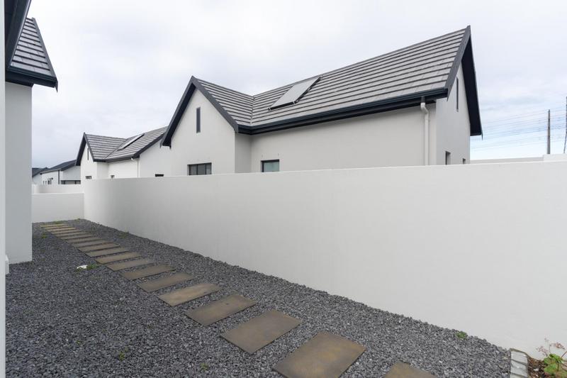 3 Bedroom Property for Sale in Sitari Western Cape